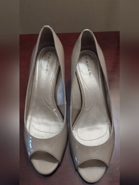 Fleshtoned Peakaboo Tahari Pumps